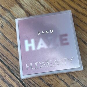 HUDA BEAUTY Sand Haze Palette with Warm Tones